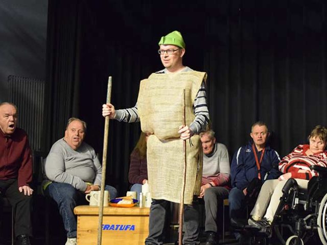 Theatergruppe der Lebenshilfe präsentiert ihre neue Aufführung „Räubertochter“ am 24. März Theatergruppe der Lebenshilfe präsentiert ihre neue Aufführung „Räubertochter“ am 24. März