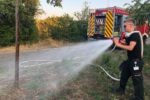 Mannheim; Freiwillige Feuerwehr unterstützt beim Bewässern von Bäumen