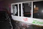 Mannheim: Couch in einer Lagerhalle in Brand gesetzt