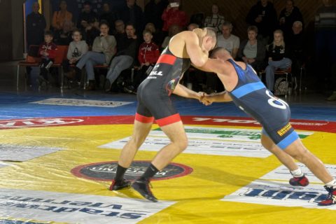 Falken Bergstraße siegen 18:14 – Spannung bis zum letzten Kampf in der Waldsporthalle