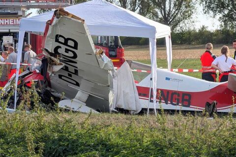 Viernheim/ Weinheim: Absturz eines Kleinflugzeuges